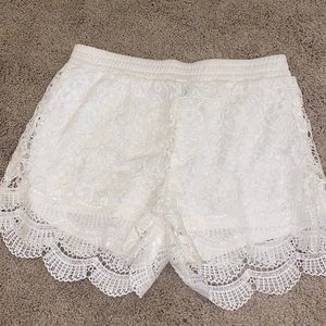 Lace shinestar shorts